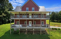 2560 Schisandra Lane, Cosby, TN 37722