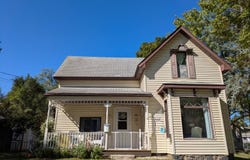 603 Maple St, Clare, MI 48617