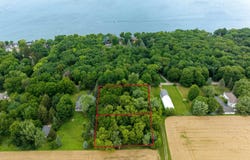 L3 & 4 Sandstone Avenue, Ripon, WI 54971