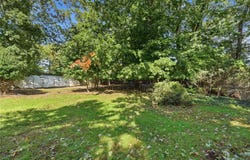 31 Woodland Drive, East Islip, NY 11730