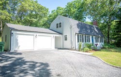35 Stoney Cliff Road, Centerville, MA 02632