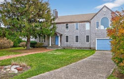 15 Hedge Lane, Falmouth, MA 02540