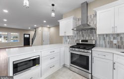 32 WEST STREET, BORDENTOWN, NJ 08505