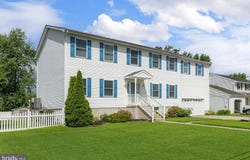 85 ADALISA AVENUE, GIBBSTOWN, NJ 08027