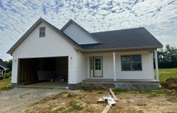 116 Sweet Grass Ct, Hodgenville, KY 42748