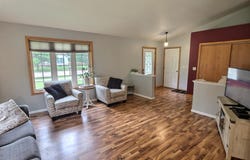 3201 MOCKINGBIRD Way, OSHKOSH, WI 54904
