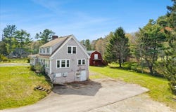57 Onset Ave, Wareham, MA 02532