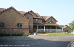 5565 Holt Road, Holt, MI 48842