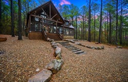 195 Eagle Nest Lane, Broken Bow, OK 74728