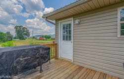 772 Potters Falls Rd, Wartburg, TN 37887