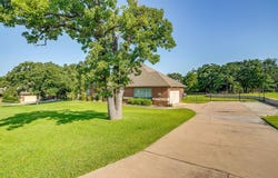 424 Ketron Road, Burleson, TX 76028