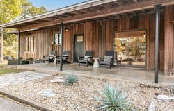 804 Henrietta St, Fredericksburg, TX 78624