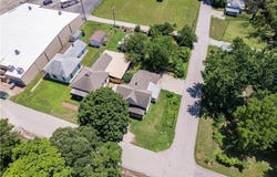 415 W 2nd Street, Cherryvale, KS 67335