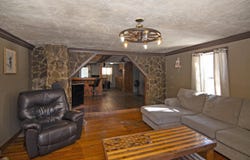 6275 Knobs Road, Union, WV 24983