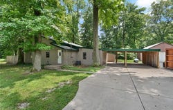718 Meyers Grove Circle, Clarksville, IN 47129