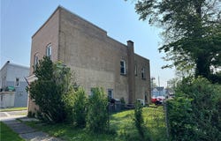 600 Cayuga Drive, Niagara Falls, NY 14304