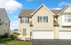 2521 VILLAGE Road, DOVER, PA 17315