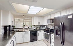 1806 Briar Meadow Drive, Arlington, TX 76014