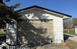 111 E Grand, Exline, IA 52555