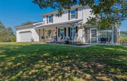 78 Oscar Lane, West Liberty, KY 41472
