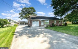 880 HOFFER ROAD, ANNVILLE, PA 17003