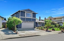 77 Barnes Ln, Fremont, CA 94536