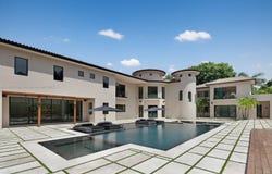 10061 SW 60th Ct, Pinecrest, FL 33156
