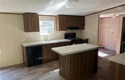 1102 Pawnee Trail, Granbury, TX 76048