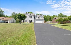 910 Lake Street, Evans, NY 14006