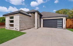 1717 Pear Street, Dallas, TX 75215