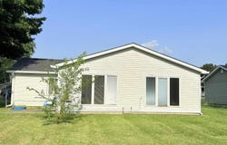 213 N Greenberry Street, Sweetser, IN 46987