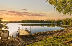 2311 Swan Drive, Mendota Heights, MN 55120