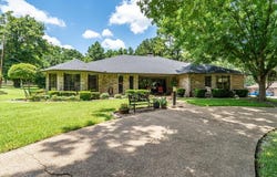 1165 Greenbriar Trail, Holly Lake Ranch, TX 75765