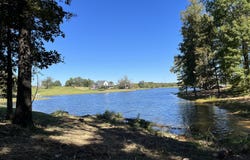 E Briar Lake Dr, Starkville, MS 39759