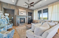2208 Seabiscuit CV, Spicewood, TX 78669