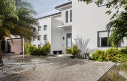 10151 SW 3rd St, Plantation, FL 33324