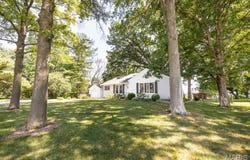 2800 Rutz Road, Trenton, IL 62293