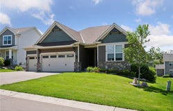 5743 Meridian Way NE, Prior Lake, MN 55372