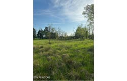1361 Paint Rock Valley Rd, Philadelphia, TN 37846