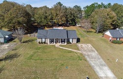 187 Big Oak Drive, Leesburg, GA 31763