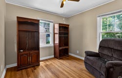 2325 SW Harrison ST, Topeka, KS 66611