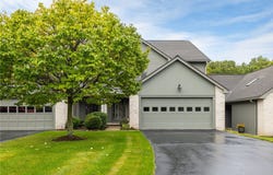 3 Woodbury Way, Fairport, NY 14450