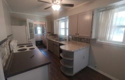 115 LAKELAND AVENUE, HUEYTOWN, AL 35023