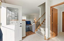 914 Kings Ridge Ct W, West Bend, WI 53090