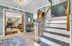 19 Bartlett Court, Matawan, NJ 07747