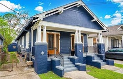8624 APPLE Street, New Orleans, LA 70118