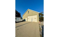 809  Oak St, Carmi, IL 62821