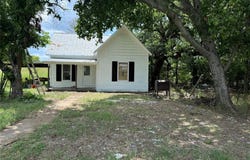 125 W Crawford Street, Mingus, TX 76463