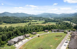 326 Shooting Star Loop, Townsend, TN 37882