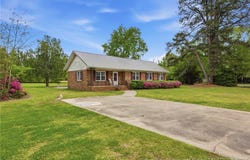 113 N Third Street, Dublin, NC 28332